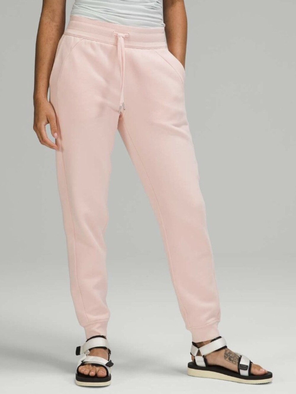 Lululemon Scuba High-Rise Cuffed Jogger *Fleece 27" Inseam. Pink Mist. Size 2